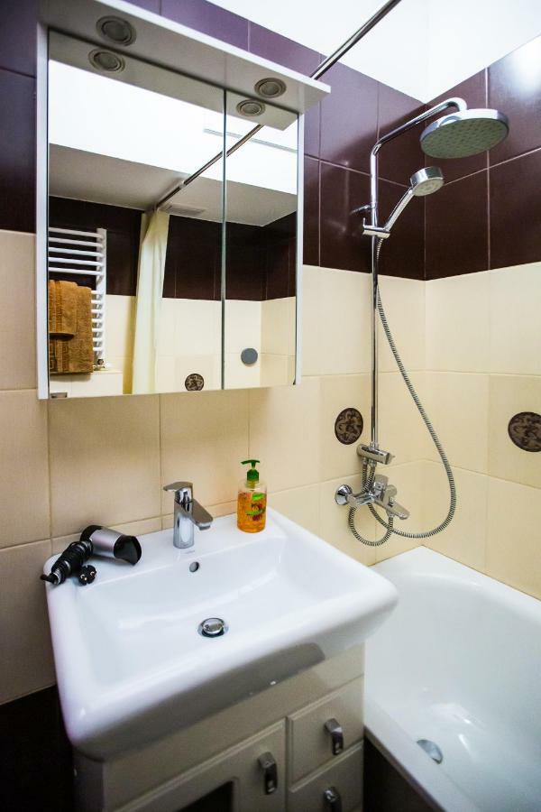 Apartments On Sholom Aleichem Та Ще Варіант Поруч ลวีฟ ภายนอก รูปภาพ