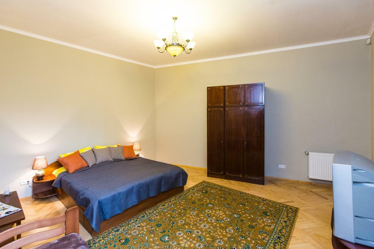 Apartments On Sholom Aleichem Та Ще Варіант Поруч ลวีฟ ภายนอก รูปภาพ