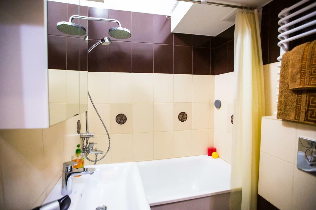 Apartments On Sholom Aleichem Та Ще Варіант Поруч ลวีฟ ภายนอก รูปภาพ