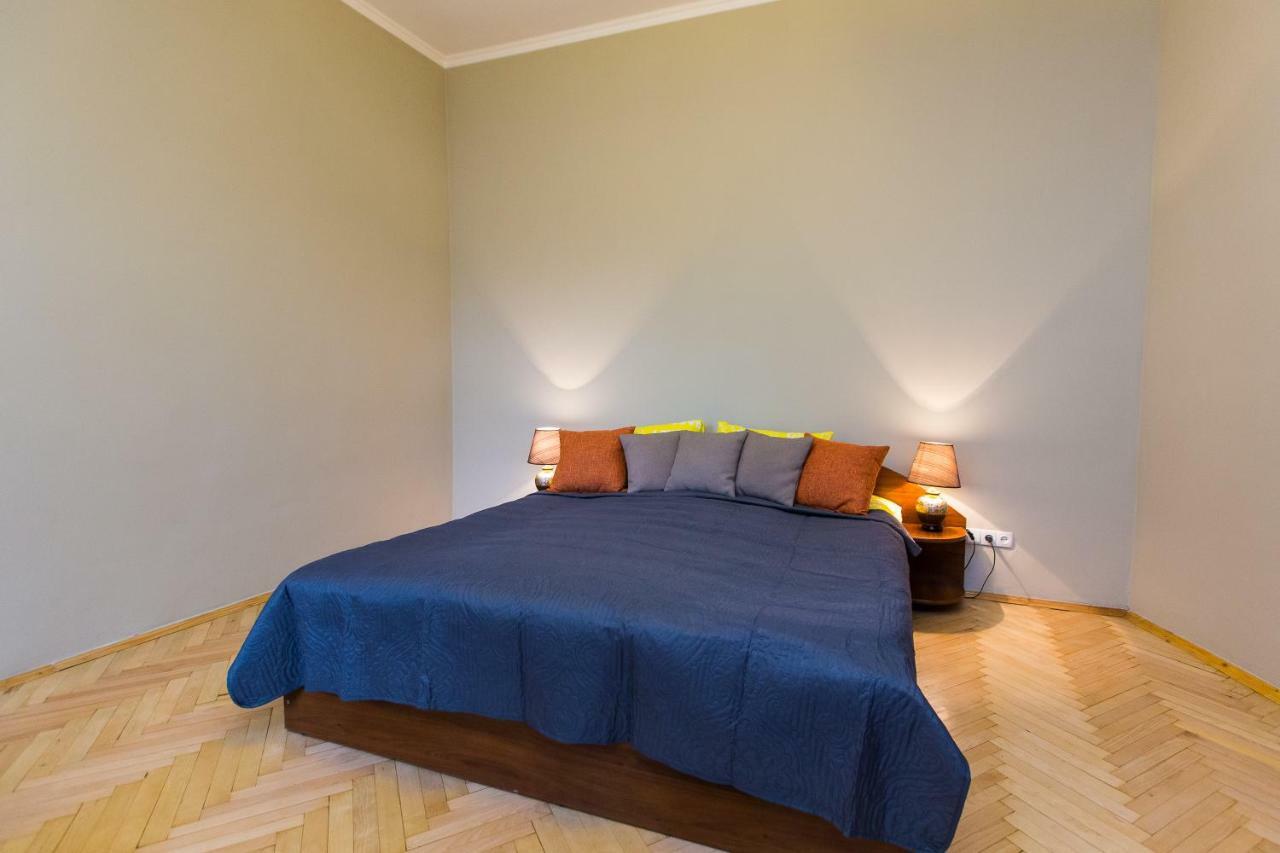 Apartments On Sholom Aleichem Та Ще Варіант Поруч ลวีฟ ภายนอก รูปภาพ
