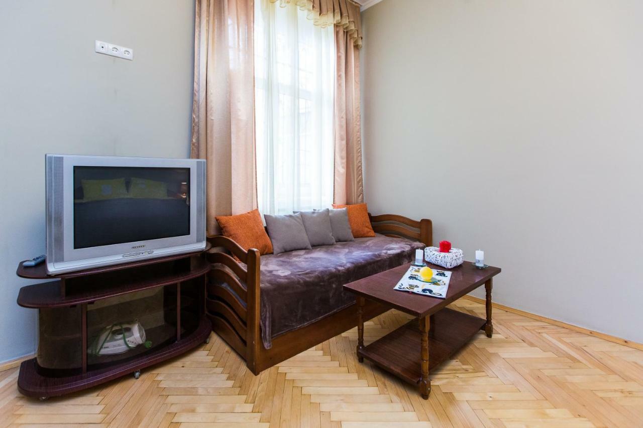 Apartments On Sholom Aleichem Та Ще Варіант Поруч ลวีฟ ภายนอก รูปภาพ